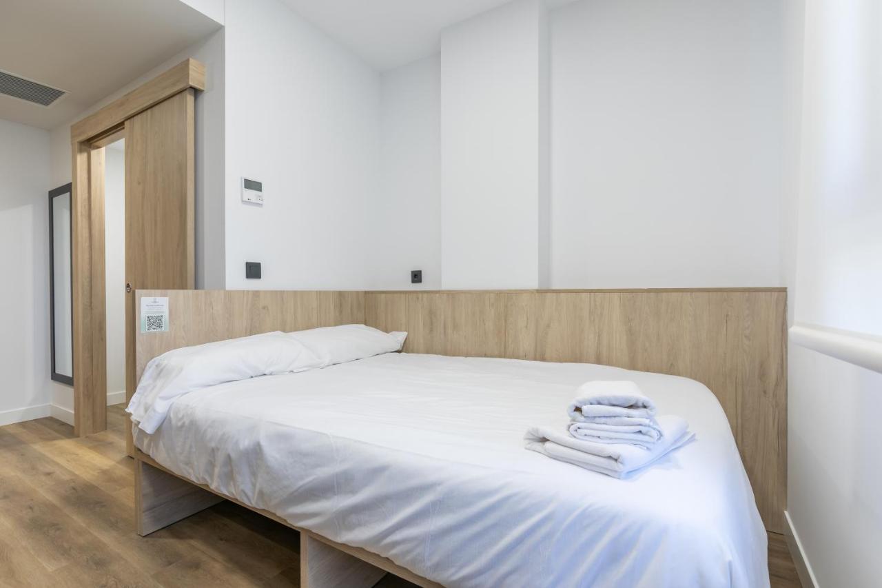 Micampus Xaudaro Student Residence Madrid Exteriör bild