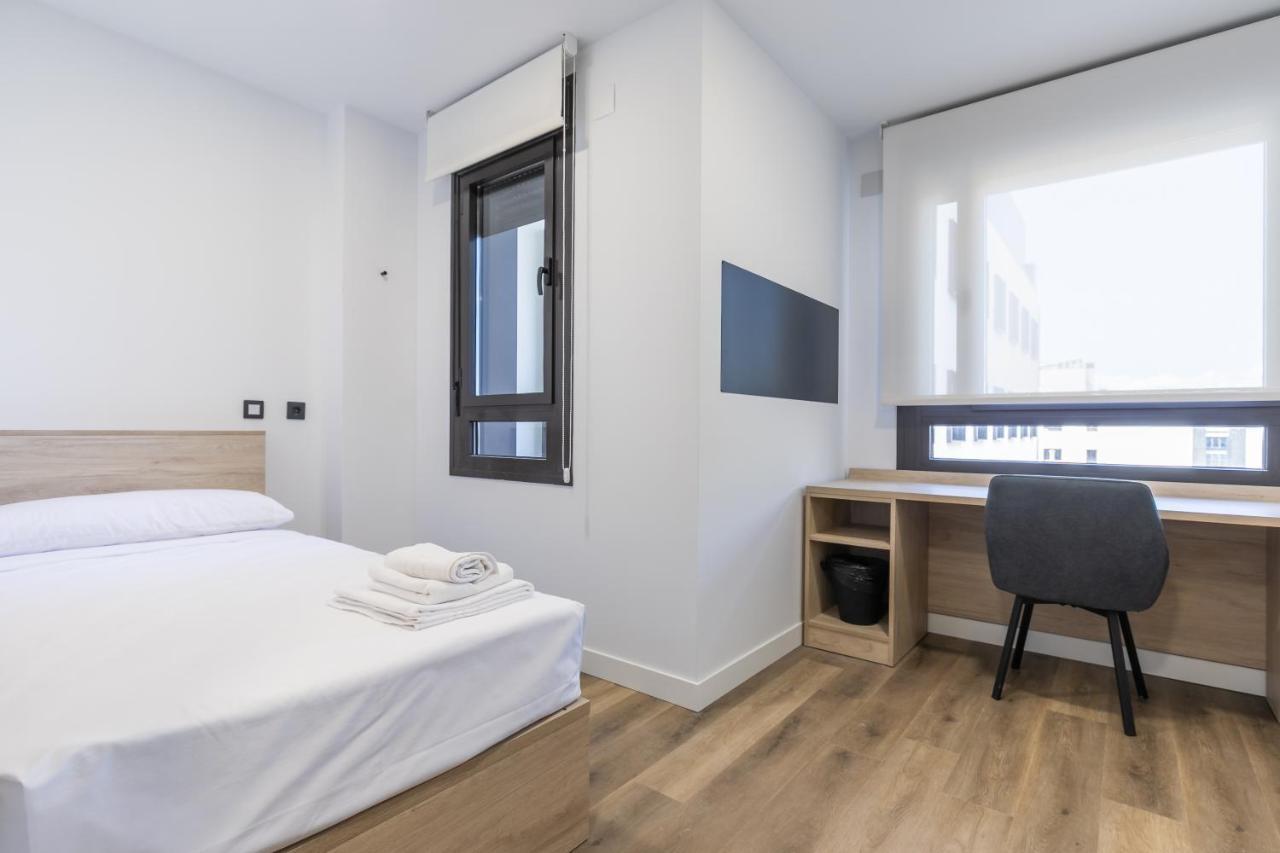 Micampus Xaudaro Student Residence Madrid Exteriör bild